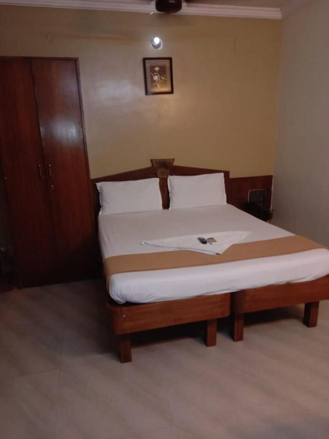 Central Residency Chennai Exterior foto